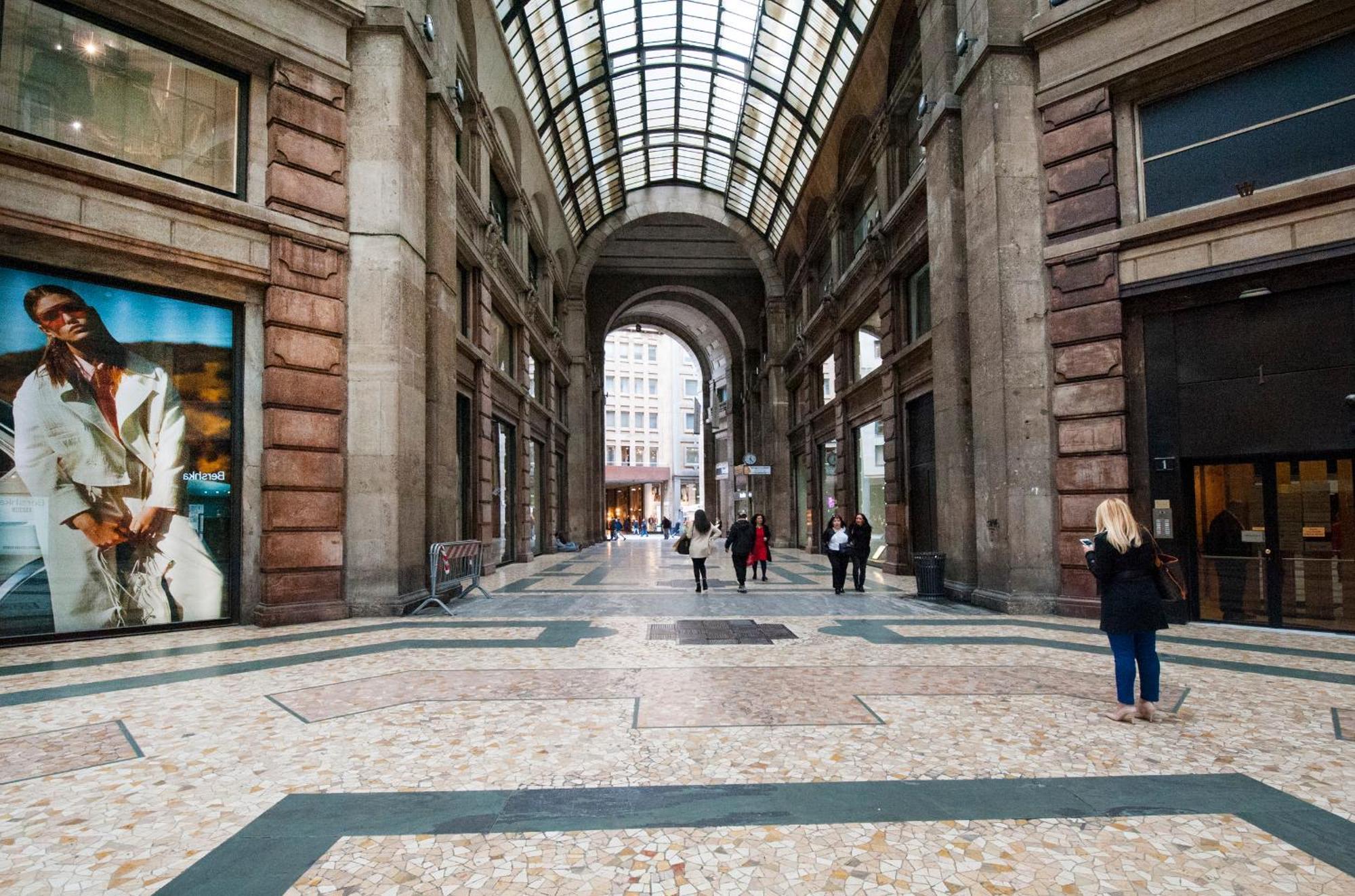 Ferienwohnung Duomo View - 2 Min From Duomo Amazing Location Mailand Exterior foto